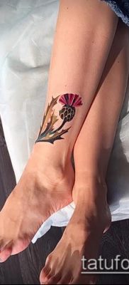 fénykép a bogáncs tetoválásról (jelentése) - egy példa egy érdekes tetoválási tervre - 022