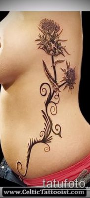 fénykép a bogáncs tetoválásról (jelentése) - egy példa egy érdekes tetoválási tervre - 020