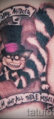 Cheshire -i macskatetoválás fényképe a tetoválás tervezéséről szóló cikkhez - tatufoto.ru - 57