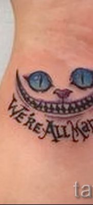 Cheshire -i macska tetoválás fotója a tetoválás tervezéséről szóló cikkhez - tatufoto.ru - 53