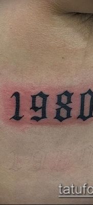 tetoválás számok fotó (érték) - egy példa egy érdekes tetoválásra - 042