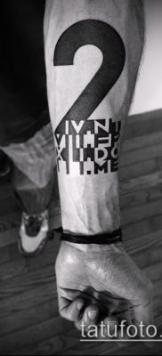 tetoválás számok fotó (érték) - egy példa egy érdekes tetoválási tervre - 003