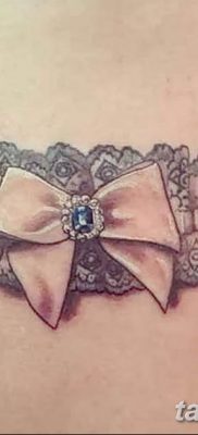 Fotó tetováló harisnyáról 2019.06.05 №045 - tetováló harisnyakötő -