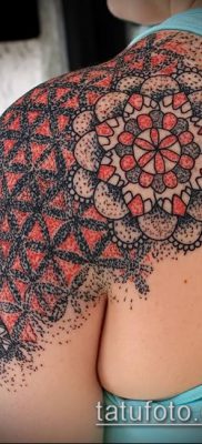 fotó egy tetoválóvirágról Li (jelentése) - példa rajz - 033