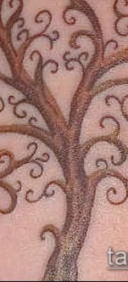 وشم شجرة مع جذور (معنى) - مثال على تصميم وشم مثير للاهتمام - 043