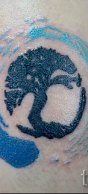 Татуировка дърво на живота снимка за статия за значението на татуировка 33