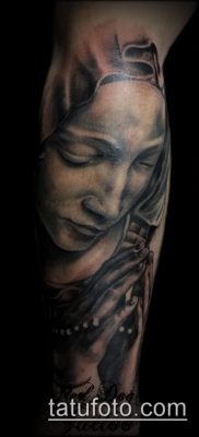 снимка на татуировка Дева Мария (значение) - пример за интересен дизайн на татуировка - 121