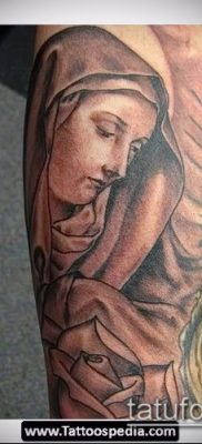 снимка на татуировка Дева Мария (значение) - пример за интересен дизайн на татуировка - 119