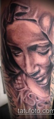 снимка на татуировка Дева Мария (значение) - пример за интересен дизайн на татуировка - 113