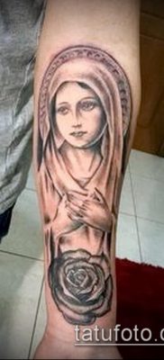 снимка на татуировка Дева Мария (значение) - пример за интересен дизайн на татуировка - 105