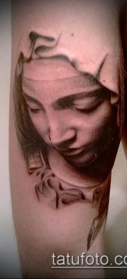 снимка на татуировка Дева Мария (значение) - пример за интересен дизайн на татуировка - 100