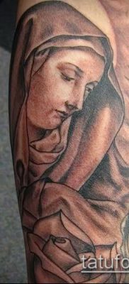 снимка на татуировка Дева Мария (значение) - пример за интересна рисунка на татуировка - 091