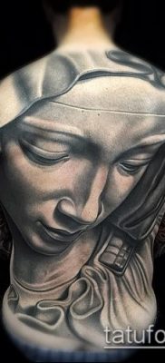 снимка на татуировка Дева Мария (значение) - пример за интересна рисунка на татуировка - 081