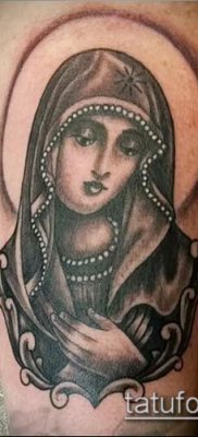 снимка на татуировка Дева Мария (значение) - пример за интересна рисунка на татуировка - 074
