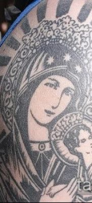 снимка на татуировка Дева Мария (значение) - пример за интересен дизайн на татуировка - 070