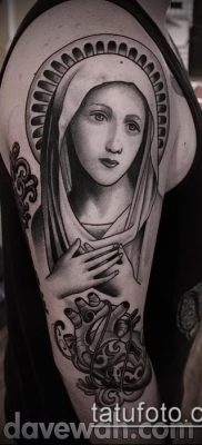 снимка на татуировка Дева Мария (значение) - пример за интересна рисунка на татуировка - 069