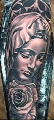 снимка на татуировка Дева Мария (значение) - пример за интересен дизайн на татуировка - 059