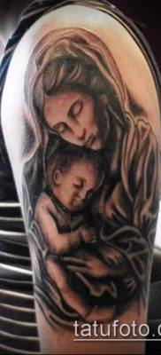 снимка на татуировка Дева Мария (значение) - пример за интересен дизайн на татуировка - 053