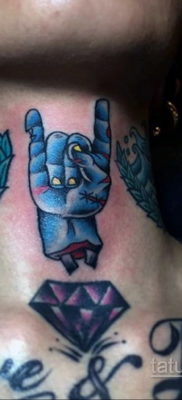 диамантена татуировка на врата 02.12.2019 №038 -татуировка с диамантена шия-