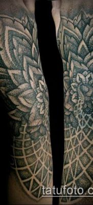 A # 649 pontmunka tetoválás egy rajz klassz változata, amely jól használható átalakítására és pontmunka tetoválásként történő alkalmazására