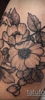 tölgyfalevél 256 -os tetoválás - a minta hűvös változata, amely sikeresen használható módosítására és tetoválásként tölgyfalevélként történő alkalmazásra