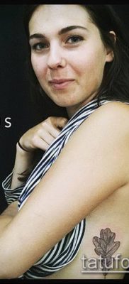 tölgyfalevél tetoválás 868 - a minta hűvös változata, amelyet sikeresen lehet használni tölgyfalevél henna tetoválásként