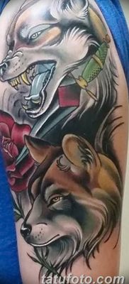 fotó két farkas tetoválásáról 2017. 08. 19 -től №024 - Két farkas tetoválása_