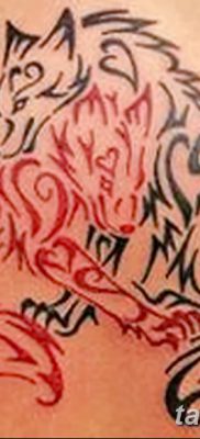 fotó két farkas tetoválásáról 2017. 08. 19. №029 - Két farkas tetoválása_