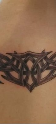 fotó két farkas tetoválásáról 2017. 08. 19 -től №034 - Két farkas tetoválása_