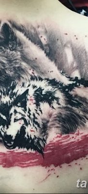 fotó két farkas tetoválásáról 2017. 08. 19 -től №037 - Két farkas tetoválása_