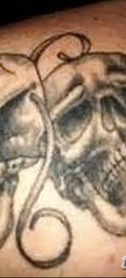 fotó tetoválás két maszk kelt 2017.12.21. №057 - tetoválás két maszk -