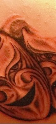 fotó tetoválás két maszk kelt 2017.12.21. №019 - tetoválás két maszk -