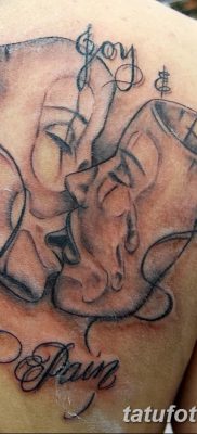 fotó tetoválás két maszk kelt 2017.12.21. №020 - tetoválás két maszk -