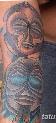 fotó tetoválás két maszk kelt 2017.12.21. №028 - tetoválás két maszk -