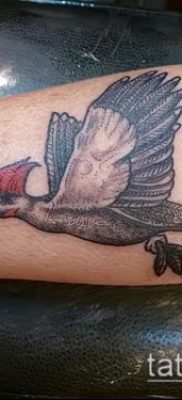 harkály tetoválás fotó (jelentése) - egy példa egy érdekes tetoválási tervre - 058