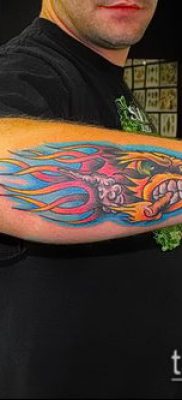 harkály tetoválás fotó (jelentése) - egy példa egy érdekes tetoválási rajzra - 014