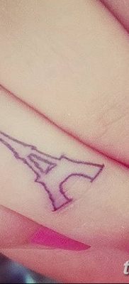 Fotó az Eiffel -torony tetoválásáról 2018.08.22. №085 - tetoválás Az Eiffel -torony -