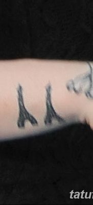 Fotó az Eiffel -torony tetoválásáról 2018.08.22. №055 - tetoválás Az Eiffel -torony -