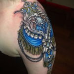 fotó az epaulet tetoválásról a vállon (vállpánt) 2019.12.12.