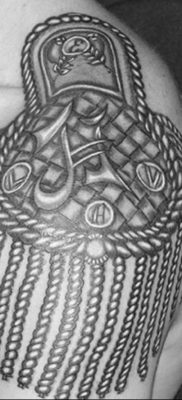 fotó az epaulet tetoválásról a vállon (vállpánt) 2019.12.12.