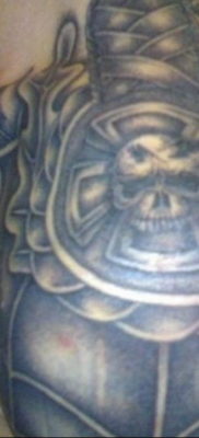 fotó az epaulet tetoválásról a vállon (vállpánt) 2019.12.12.