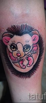 fotografija ježa tetovaže - primjeri za članak o značenju tetovaža jež - tatufoto.ru - 27