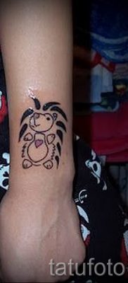fotografija ježa tetovaža - primjeri za članak o značenju tetovaža jež - tatufoto.ru - 12