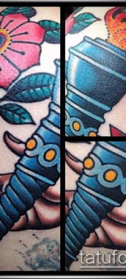 TORCH TATTOO # 43 cool je verzija uzorka koji se može uspješno koristiti za transformaciju i tetoviranje baklje s vrpcom