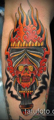 TARTCH TATTOO No. 503 - zanimljiva verzija uzorka koji se lako može koristiti za obradu i nanošenje baklje s bodljikavom žicom kao tetovaža