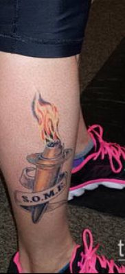 TORCH TATTOO №868 - ekskluzivna verzija uzorka koji se može uspješno koristiti za transformaciju i primjenu baklje na ramenu kao tetovažu