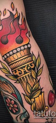 TORCH TATTOO No. 880 - ekskluzivna verzija uzorka koji se lako može koristiti za izmjenu i tetoviranje baklje i ruža
