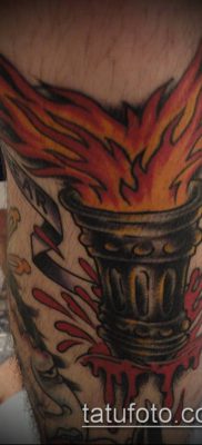 TORCH TATTOO br. 772 - jedinstvena verzija uzorka koja se može lako upotrijebiti za transformaciju i primjenu baklje na ramenu kao tetovažu