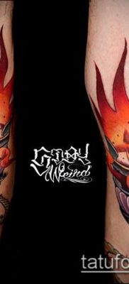 TORCH TATTOO # 796 - cool verzija uzorka koja se lako može koristiti za izmjenu i tetoviranje baklje bodljikavom žicom