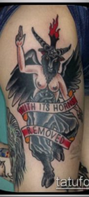 TATTOO TORCH №250 - cool verzija slike, koja se može uspješno koristiti za izmjenu i tetoviranje baklje na nozi